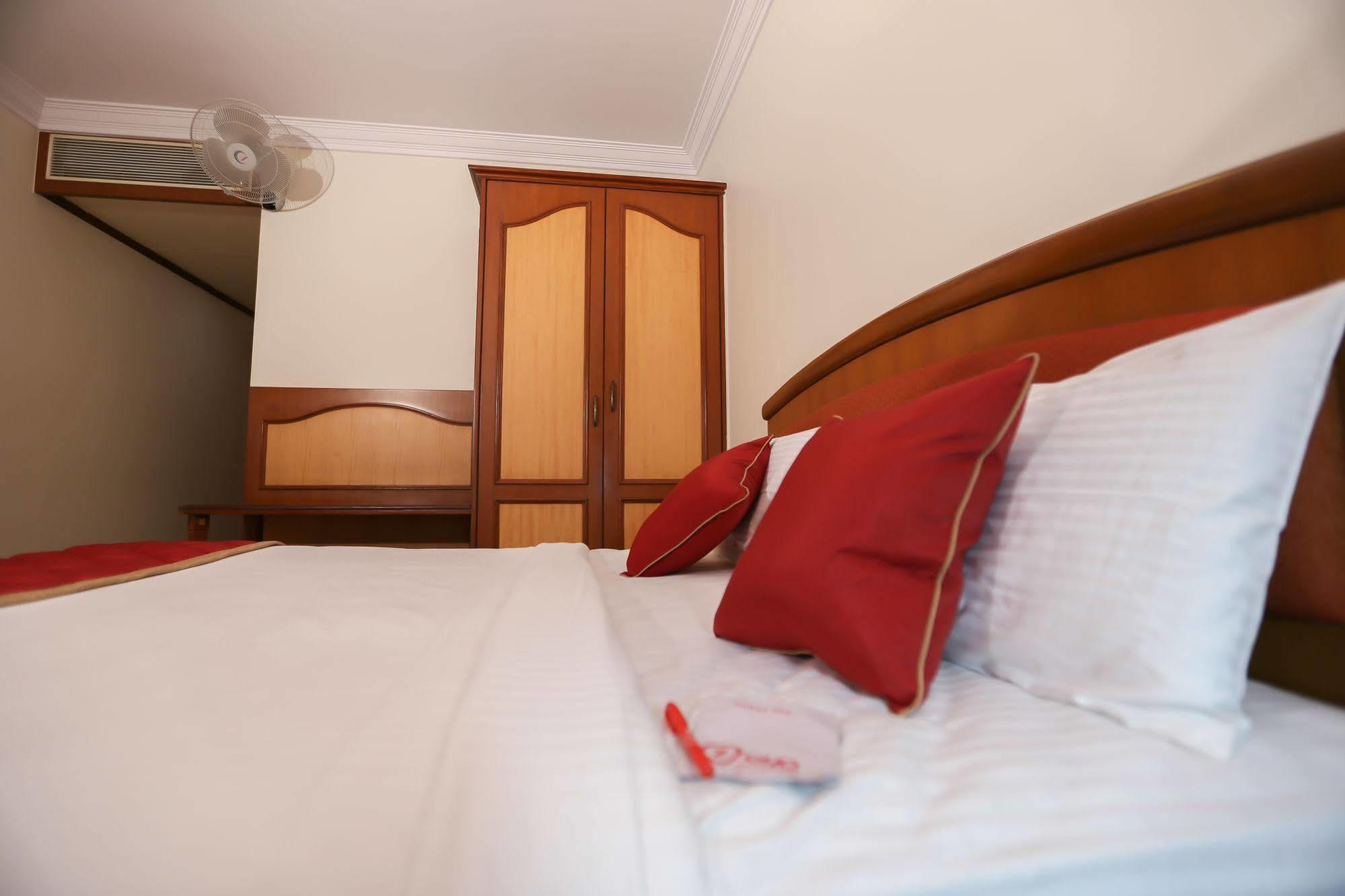 Grand Inn Μπανγκαλόρ Εξωτερικό φωτογραφία