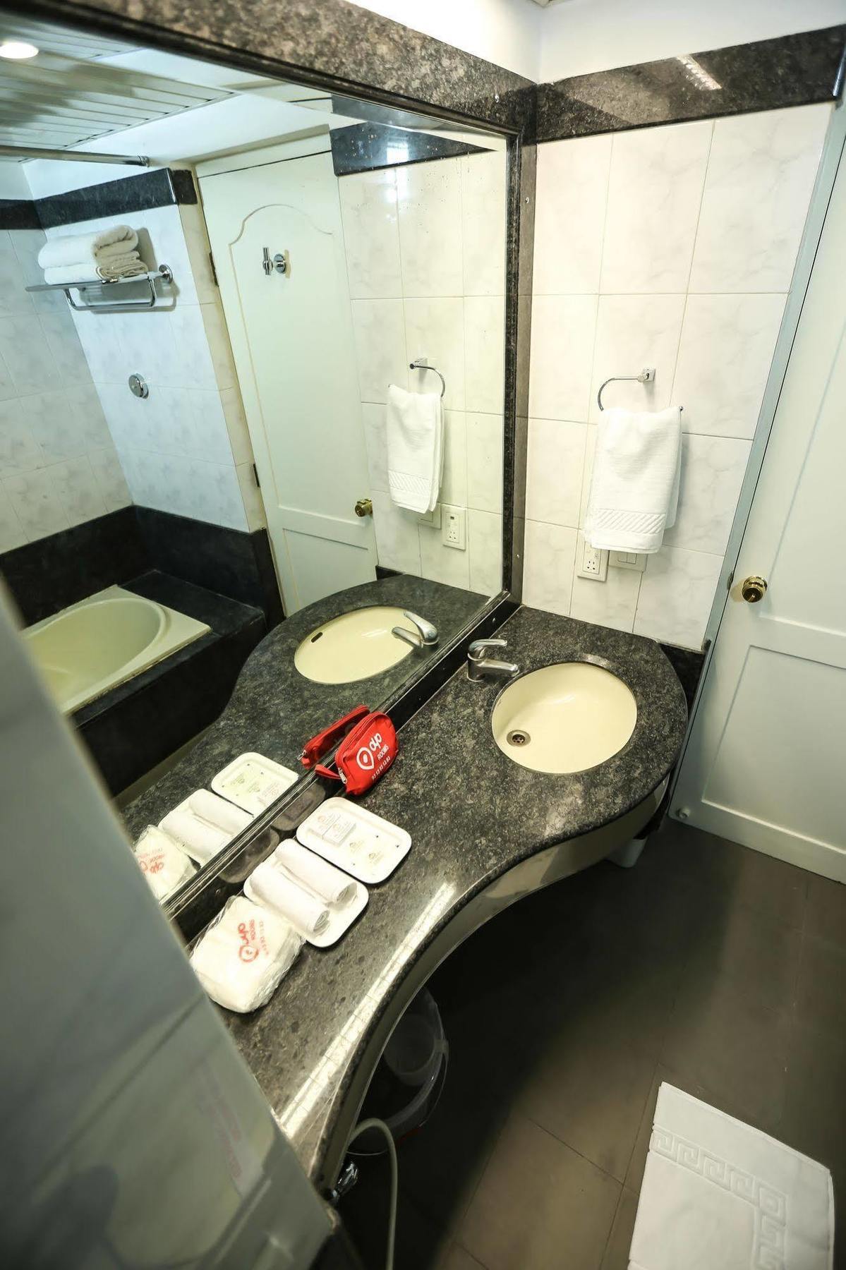 Grand Inn Μπανγκαλόρ Εξωτερικό φωτογραφία